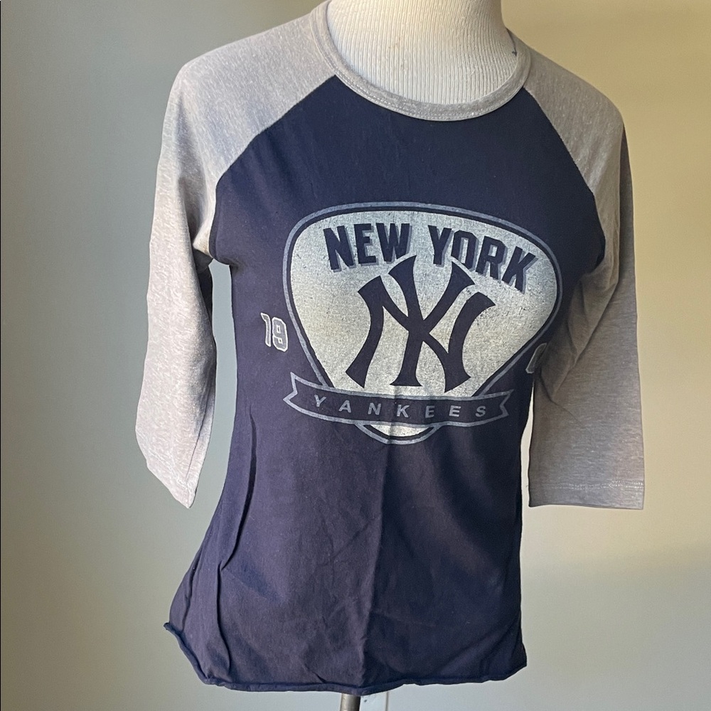 Wright & Ditson Kids Yankees Long Sleeve Tee - Navy and Gray